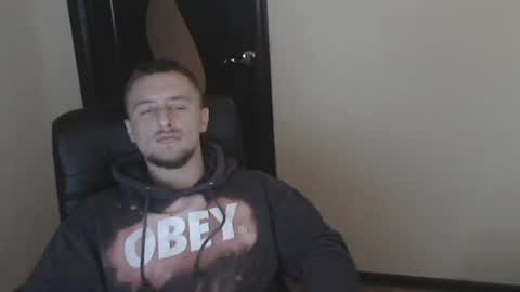 Snapshot of lev1ngston chatting on 01-02-25, 01:17 lev1ngston online show from 01-02-25, 01:17