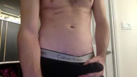 Snapshot of levbla chatting on 10-31-25, 10:22 levbla online show from 10-31-25, 10:22