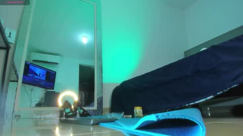 Snapshot of levisconny chatting on 02-07-26, 12:47 I am Salom online show from 02-07-26, 12:47