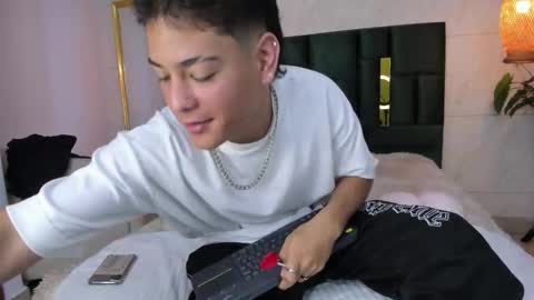 LevySteven online show from 11-08-25, 05:51