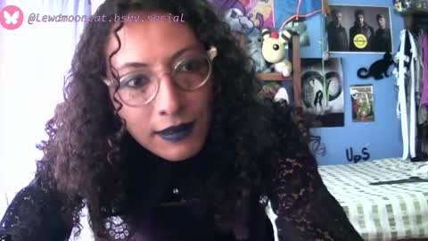 Lewd Mooncat online show from 04-16-26, 06:52