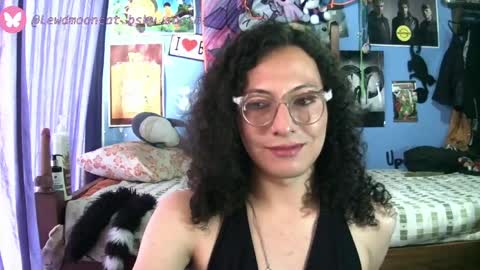 Snapshot of lewd_mooncat chatting on 05-15-26, 06:37 Lewd Mooncat online show from 05-15-26, 06:37