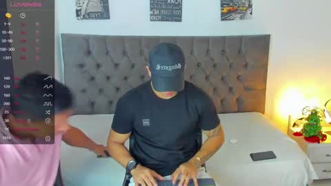 Snapshot of lewishamiltom chatting on 01-10-25, 06:38 lewis online show from 01-10-25, 06:38