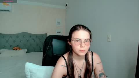 Lexas Room online show from 04-22-26, 05:03