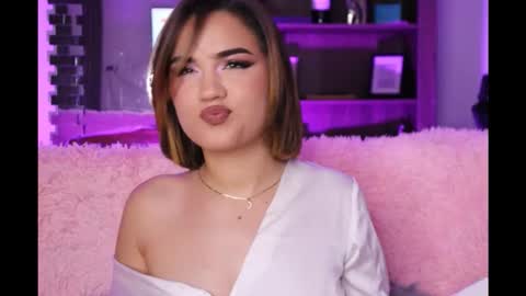 Alexandra online show from 02-11-26, 01:21