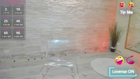 Lexi online show from 10-04-25, 06:11