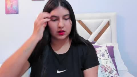 Snapshot of lexi_bloom chatting on 05-05-26, 02:19 Gabrielle online show from 05-05-26, 02:19