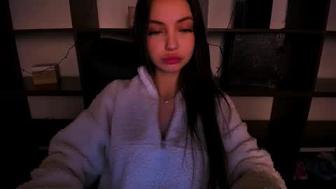 Alexia online show from 12-30-24, 01:36