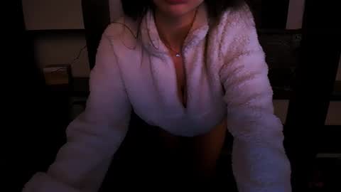 Alexia online show from 12-30-24, 04:40