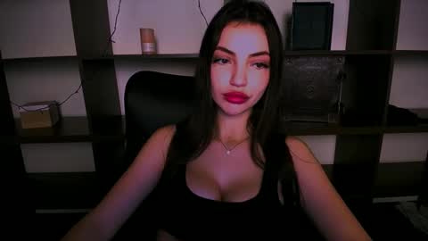 Alexia online show from 01-15-25, 04:54