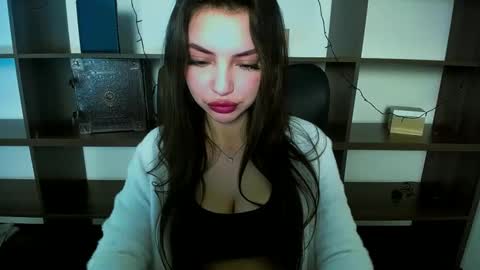 Alexia online show from 01-24-25, 01:36