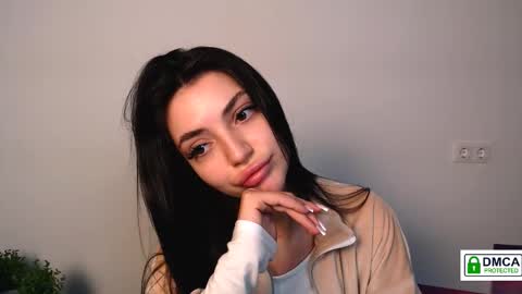 Alexia online show from 10-06-25, 02:47