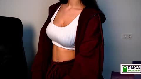 Alexia online show from 10-08-25, 04:59