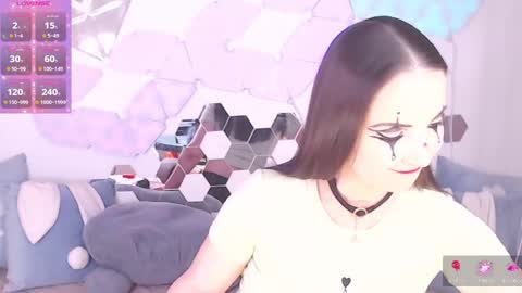 Alexia online show from 01-25-25, 06:34