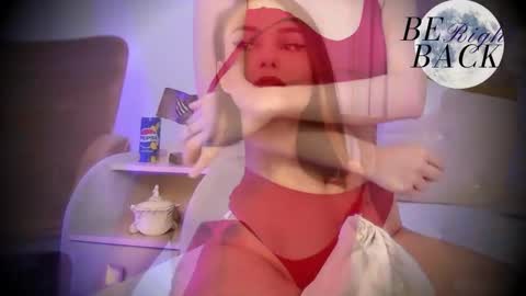 Snapshot of lexi_luna18 chatting on 09-23-25, 05:49 Luna online show from 09-23-25, 05:49