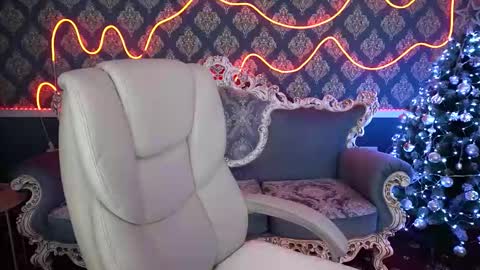 lexi_si online show from 12-28-24, 07:22