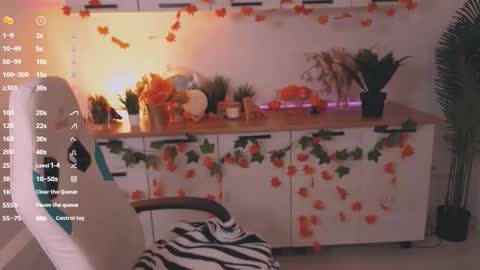 Lexy - Follow me online show from 11-14-25, 09:30