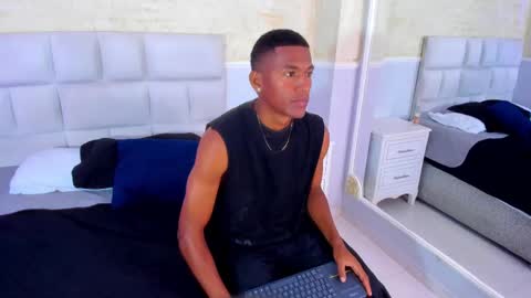 Snapshot of lexianddeker chatting on 09-30-25, 04:56 Lexi Derek online show from 09-30-25, 04:56