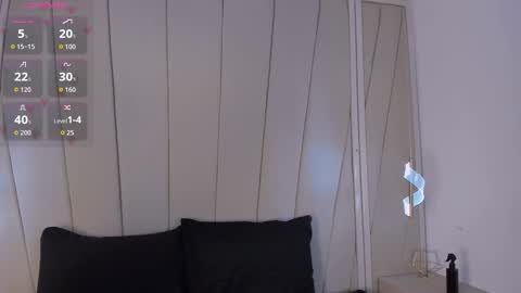 Snapshot of lexiee__ chatting on 12-19-25, 12:01 lexiee__ online show from 12-19-25, 12:01