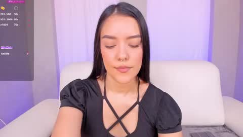 Lexie Thompson  online show from 07-25-26, 12:14