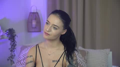 LexiiDarling online show from 11-17-25, 06:46