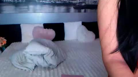 Amalia online show from 03-14-26, 03:06