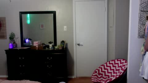 lexwyoex online show from 10-07-25, 12:08