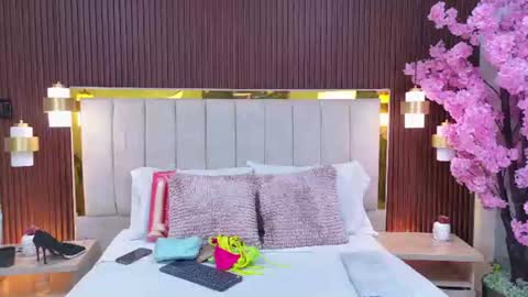 lexxi_gb online show from 07-25-26, 06:38