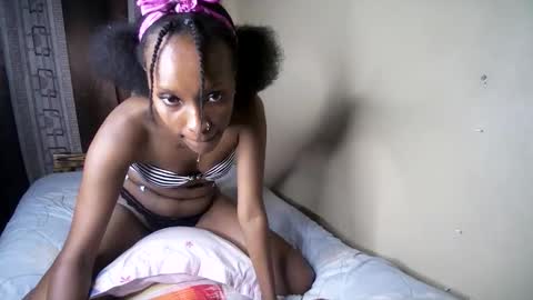 Snapshot of lexy_sky1 chatting on 11-03-25, 03:57 Lexy online show from 11-03-25, 03:57