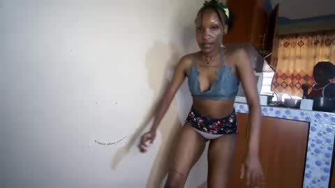 Snapshot of lexy_sky1 chatting on 11-04-25, 01:54 Lexy online show from 11-04-25, 01:54