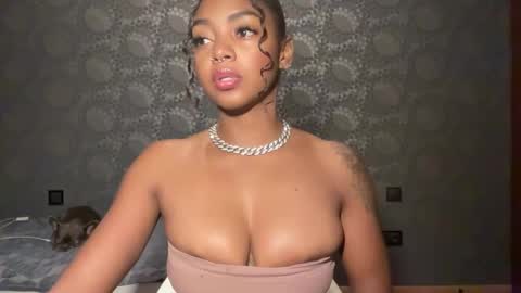 Snapshot of lexy_squirt_queen chatting on 10-30-25, 12:12 LEXY - Independent account online show from 10-30-25, 12:12