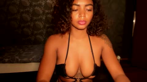 Snapshot of lexy_squirt_queen chatting on 11-21-25, 04:44 LEXY - Independent account online show from 11-21-25, 04:44