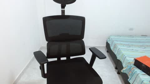 Snapshot of leydy_day chatting on 01-27-25, 03:37 leydy_day online show from 01-27-25, 03:37