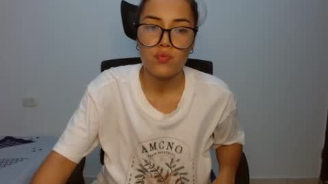 Snapshot of leydy_day chatting on 11-15-25, 03:04 leydy_day online show from 11-15-25, 03:04