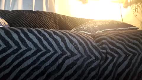 Snapshot of leyen_hrbatelenon_4397 chatting on 09-13-25, 06:40 Leyen online show from 09-13-25, 06:40