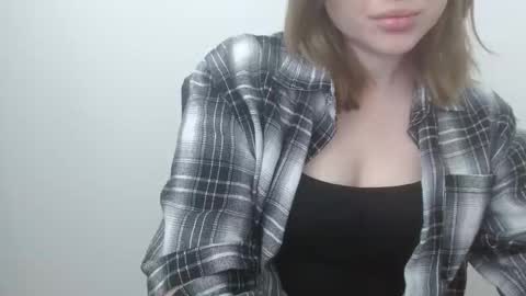 Leyla online show from 04-27-26, 06:00