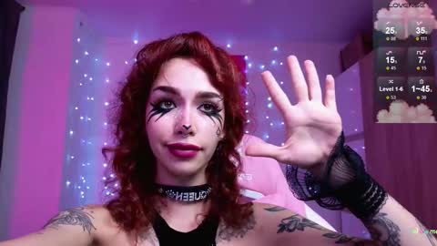 Snapshot of leylanoir_02 chatting on 12-14-25, 06:01 LEA online show from 12-14-25, 06:01