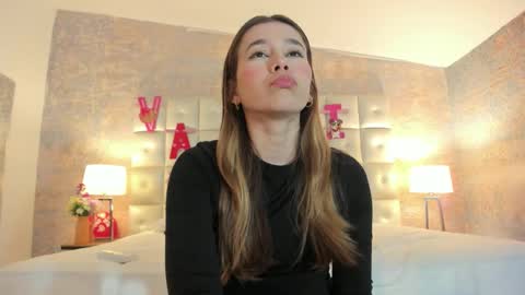 LEZY online show from 02-16-26, 07:32