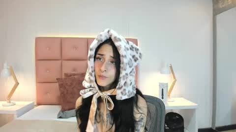 lhiamfitt online show from 11-26-25, 05:19