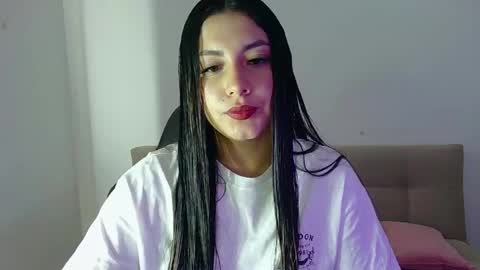 Lia  online show from 04-25-26, 05:21