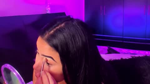 Lia  online show from 04-22-26, 06:53