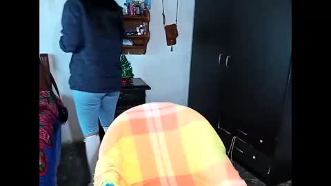 Lia online show from 12-20-24, 01:11