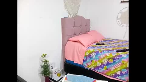 Lia online show from 04-22-26, 01:30