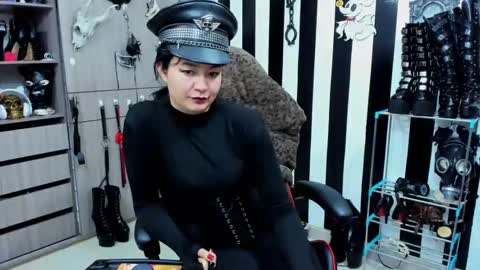 Snapshot of lia_izumy chatting on 01-12-25, 02:03 . online show from 01-12-25, 02:03