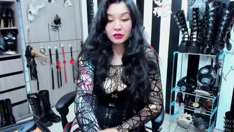 Snapshot of lia_izumy chatting on 02-15-25, 04:03 . online show from 02-15-25, 04:03