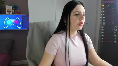 Lia online show from 11-18-25, 07:35