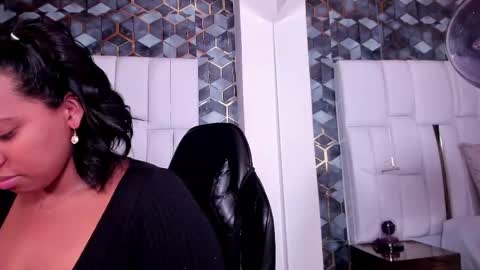 Snapshot of lia_mariana chatting on 05-23-26, 04:29 lia_mariana online show from 05-23-26, 04:29