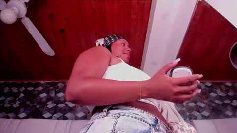 Snapshot of lia_mariana chatting on 06-14-26, 02:24 lia_mariana online show from 06-14-26, 02:24