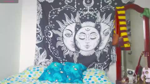 Lia Monroe online show from 11-15-25, 09:00