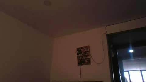 Snapshot of lia_queen610 chatting on 10-13-25, 05:24 Little Queen Lia online show from 10-13-25, 05:24
